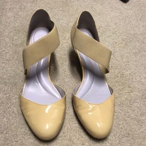 Johnston and Murphy’s Tan Wedges